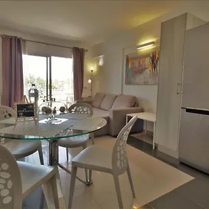 agreable-appartement-au-bord-de-l-ocean-playa-paraiso.adeje-hotels.com/